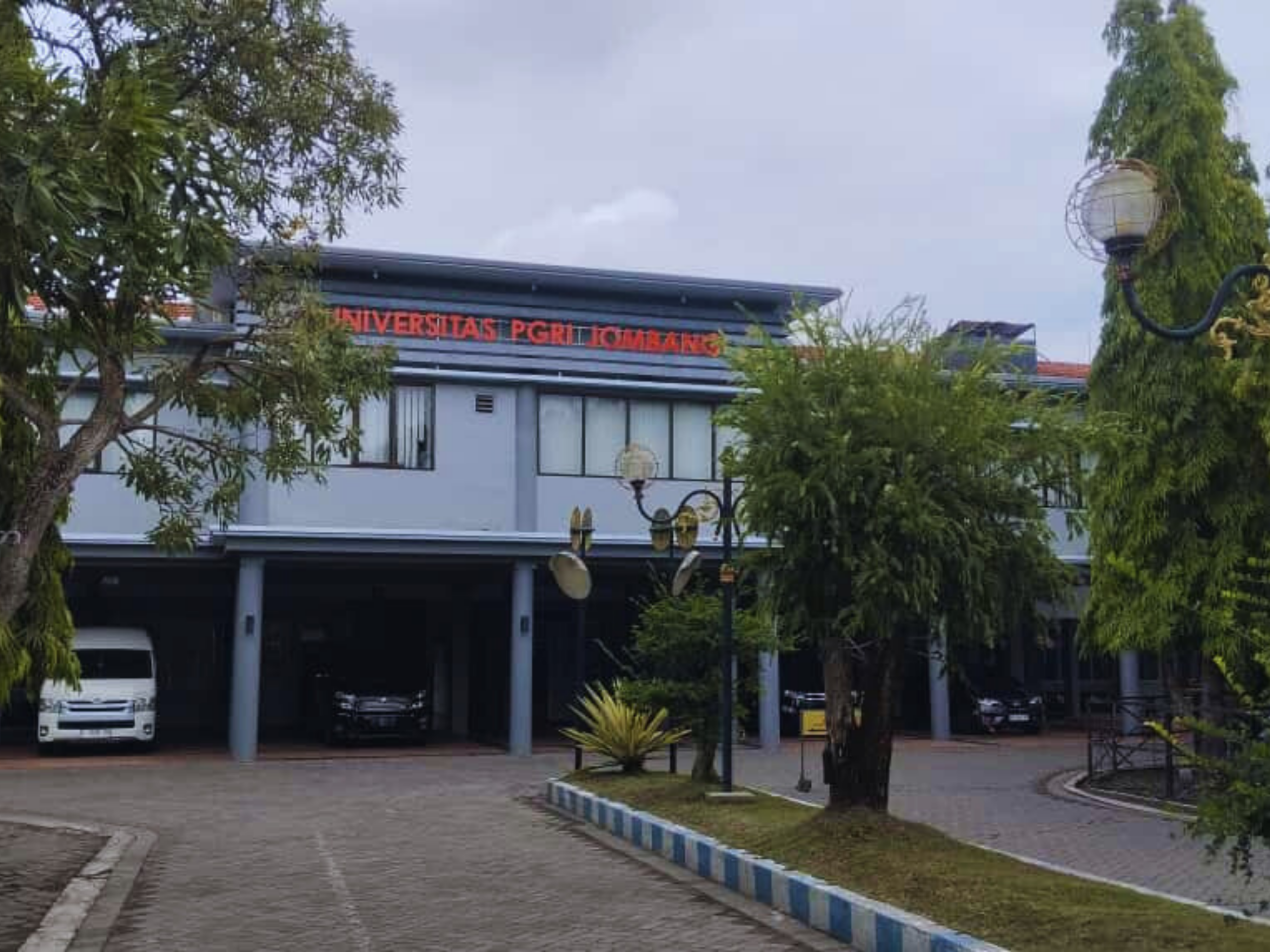 PROGARM STUDI PENDIDIKAN EKONOMI PROGRAM SARJANA