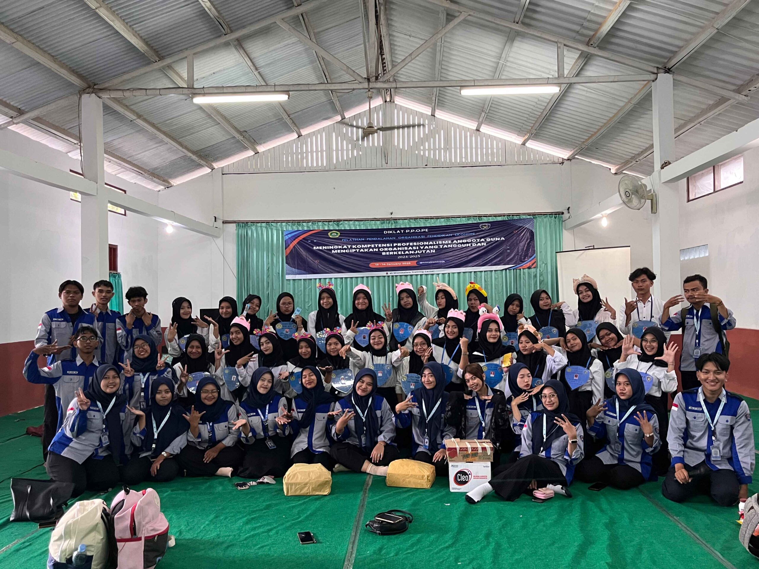 PROGARM STUDI PENDIDIKAN EKONOMI PROGRAM SARJANA