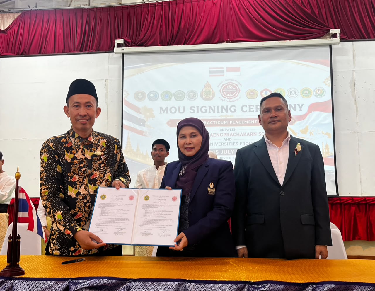 Universitas PGRI Jombang dan Saeburi Chaengpracakarn School Thailand Resmi Tandatangani MoU Perkuat Kolaborasi Pendidikan Internasional